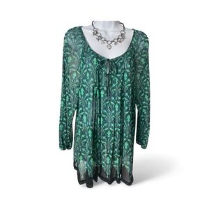 Apt. 9 Green and Black Patterned Tunic Sz L